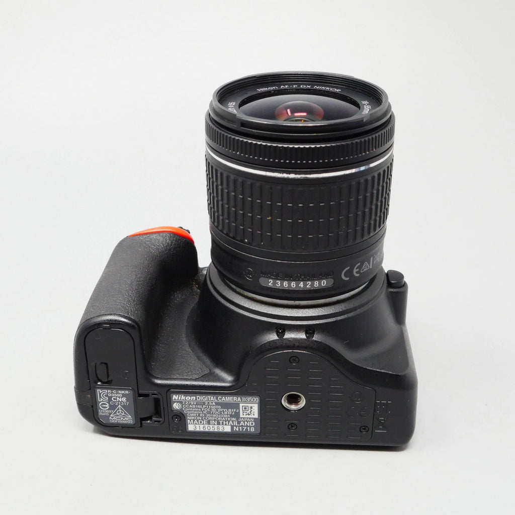 Nikon D3500 de 24,2 MP con kit de lente VR de 18-55 mm