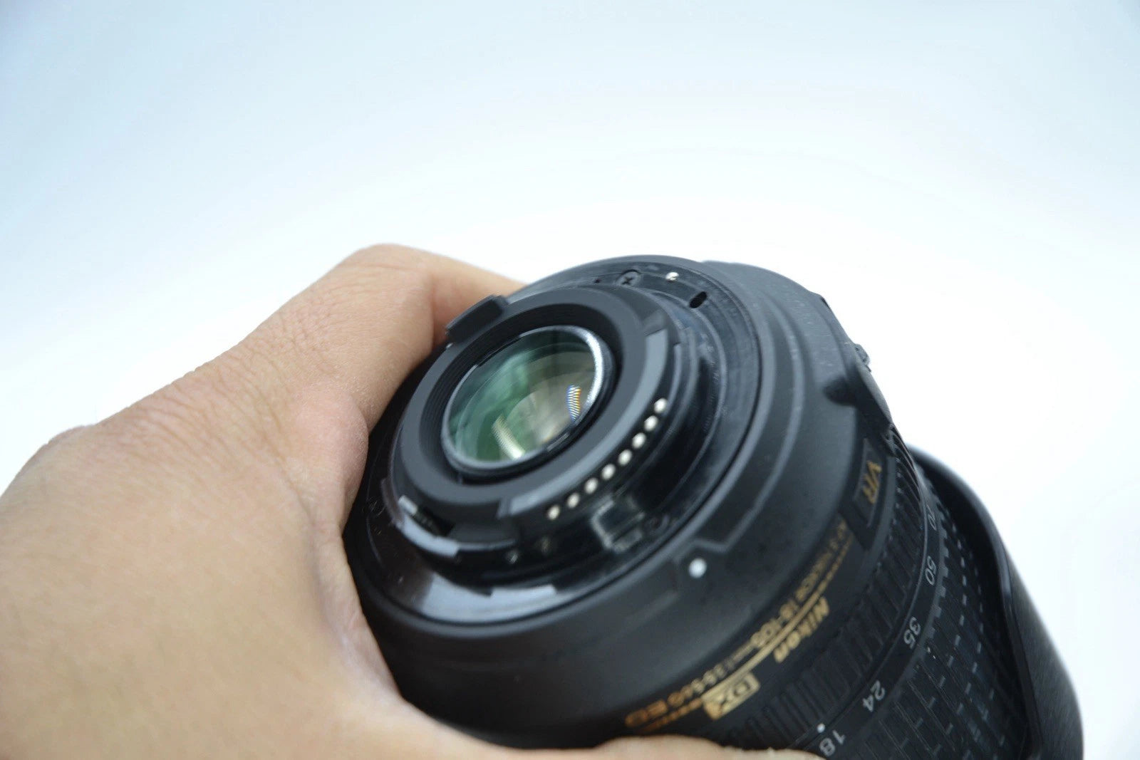 Nikon AF-S DX NIKKOR 18-105mm f/3.5-5.6G ED VR Zoom