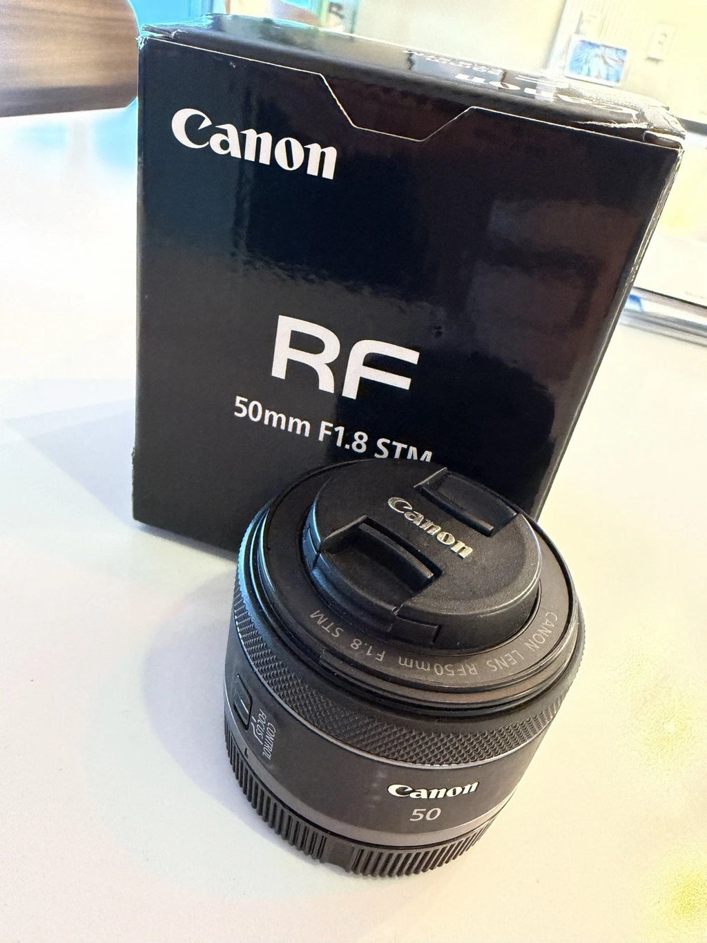 Canon RF 50mm f/1.8 STM
