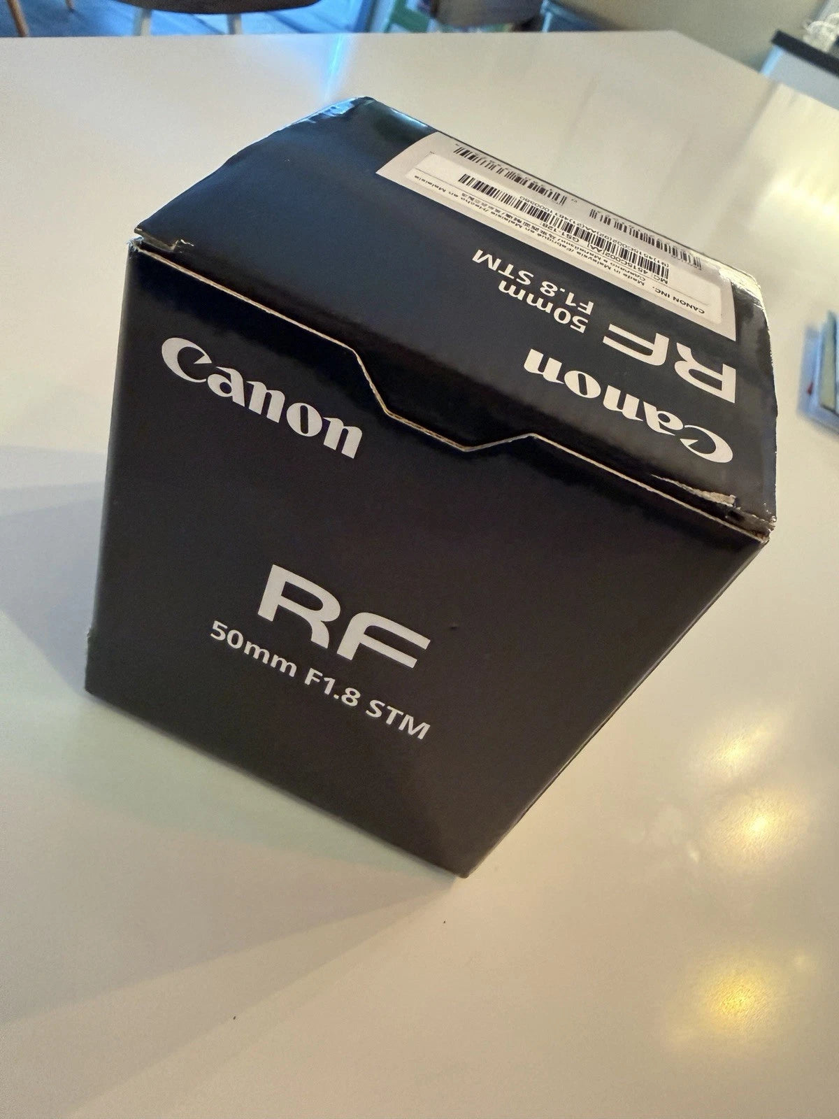 Canon RF 50mm f/1.8 STM