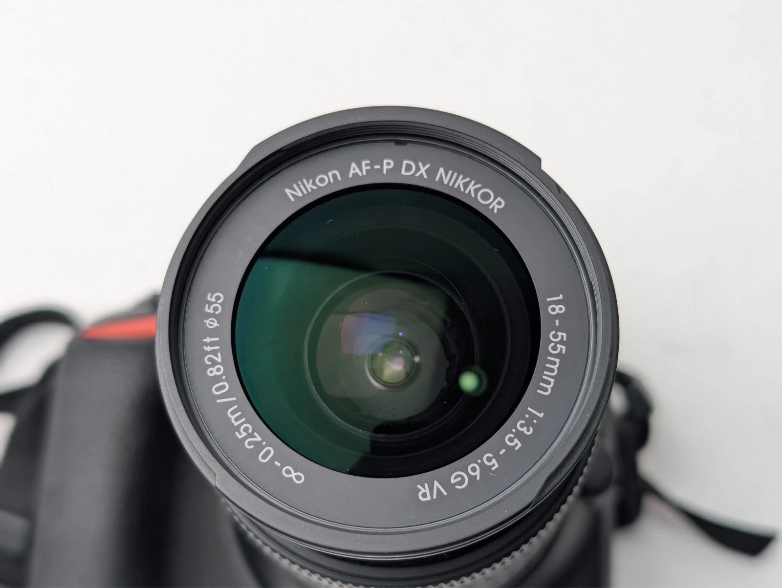 Nikon D3500 con lente VR de 18-55 mm