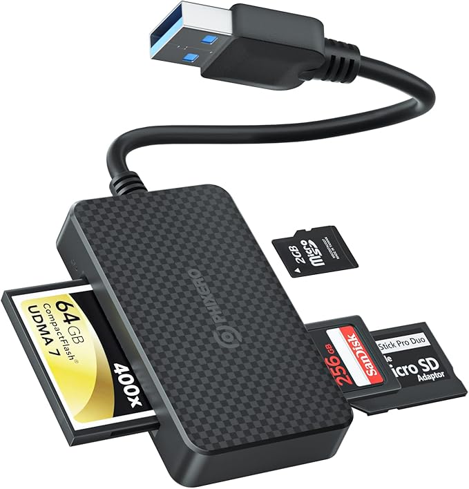 Lector de tarjetas 4 en 1.