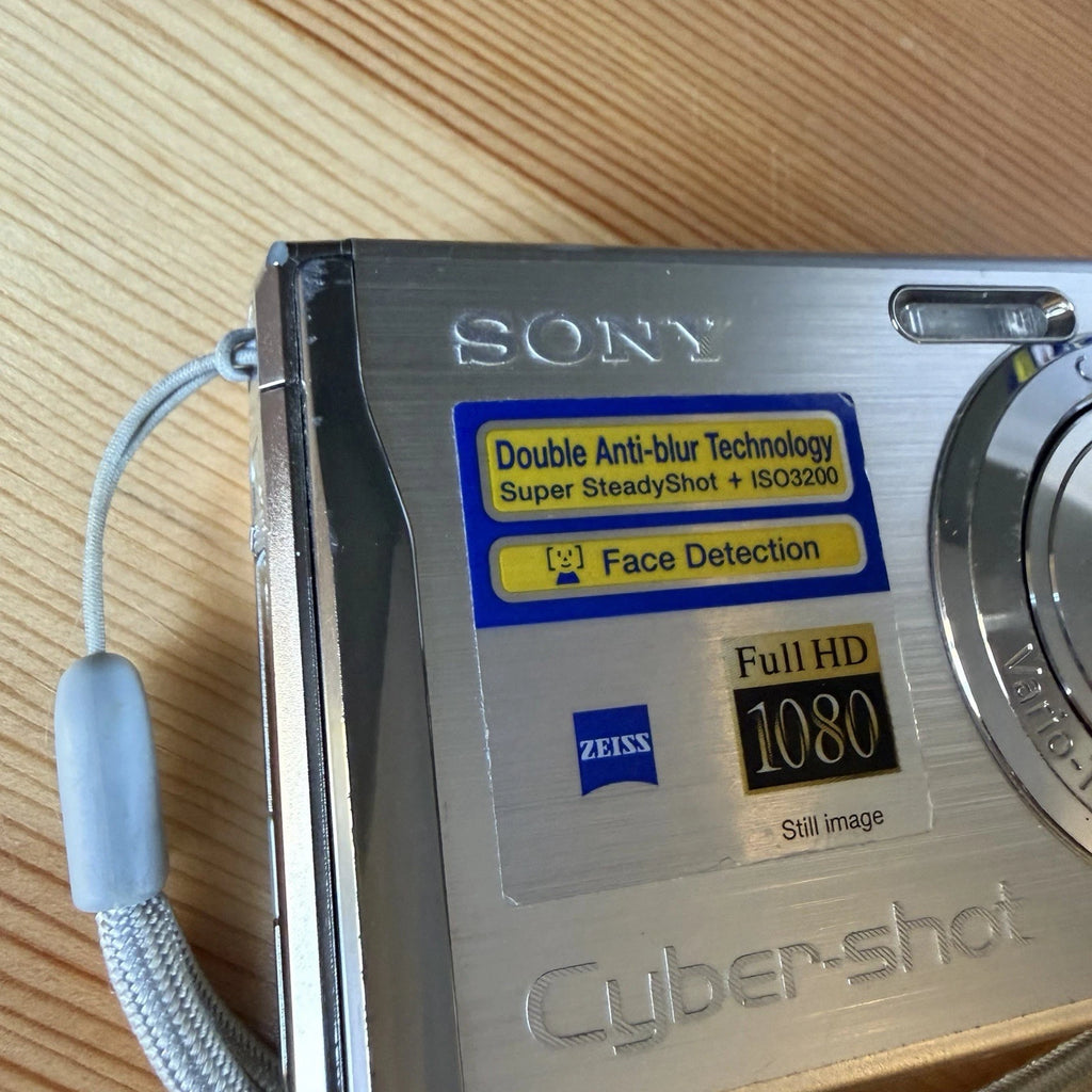 Sony Cybershot DSC-W8
