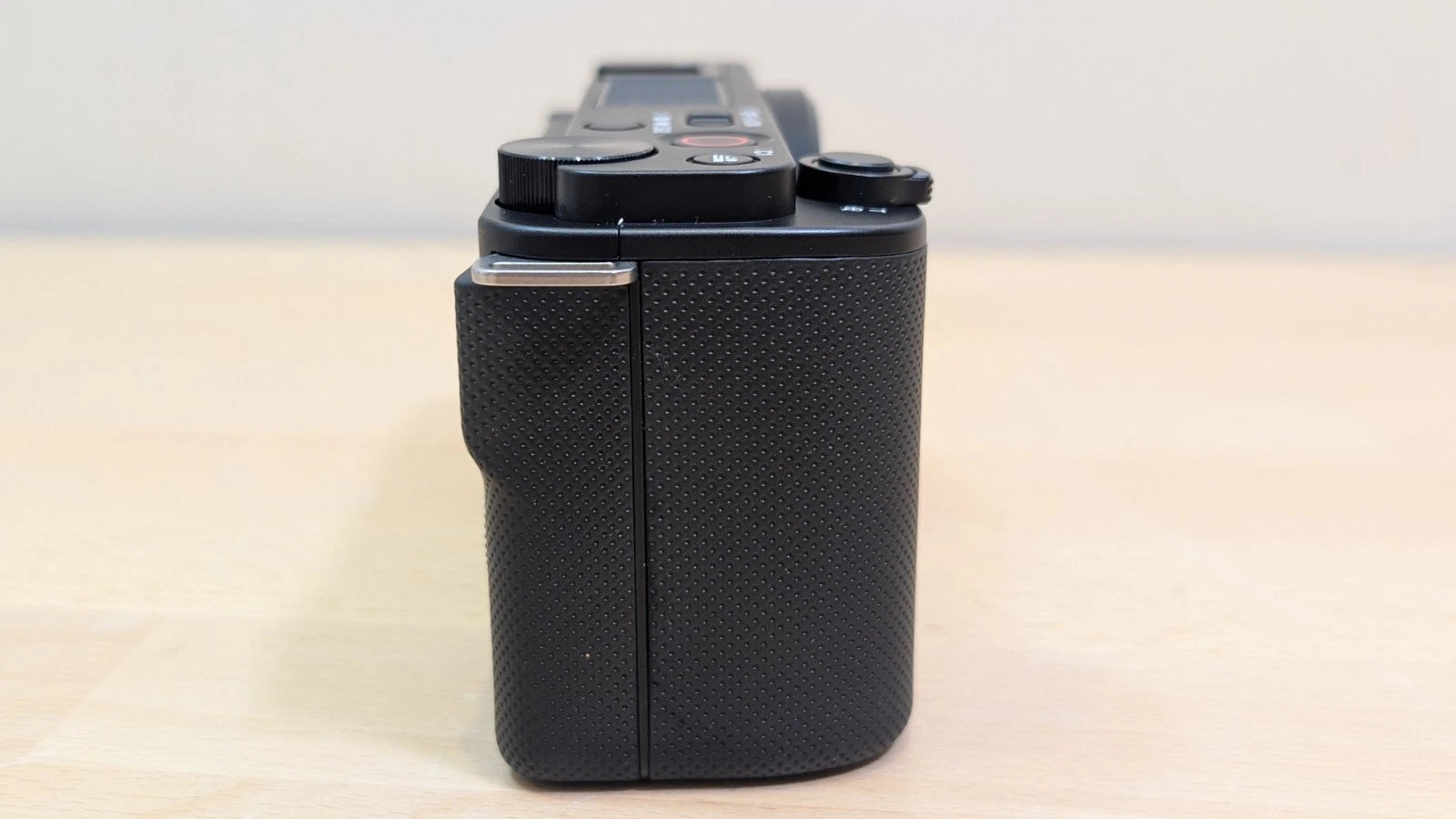 Sony Alpha ZV-E10 solo cuerpo