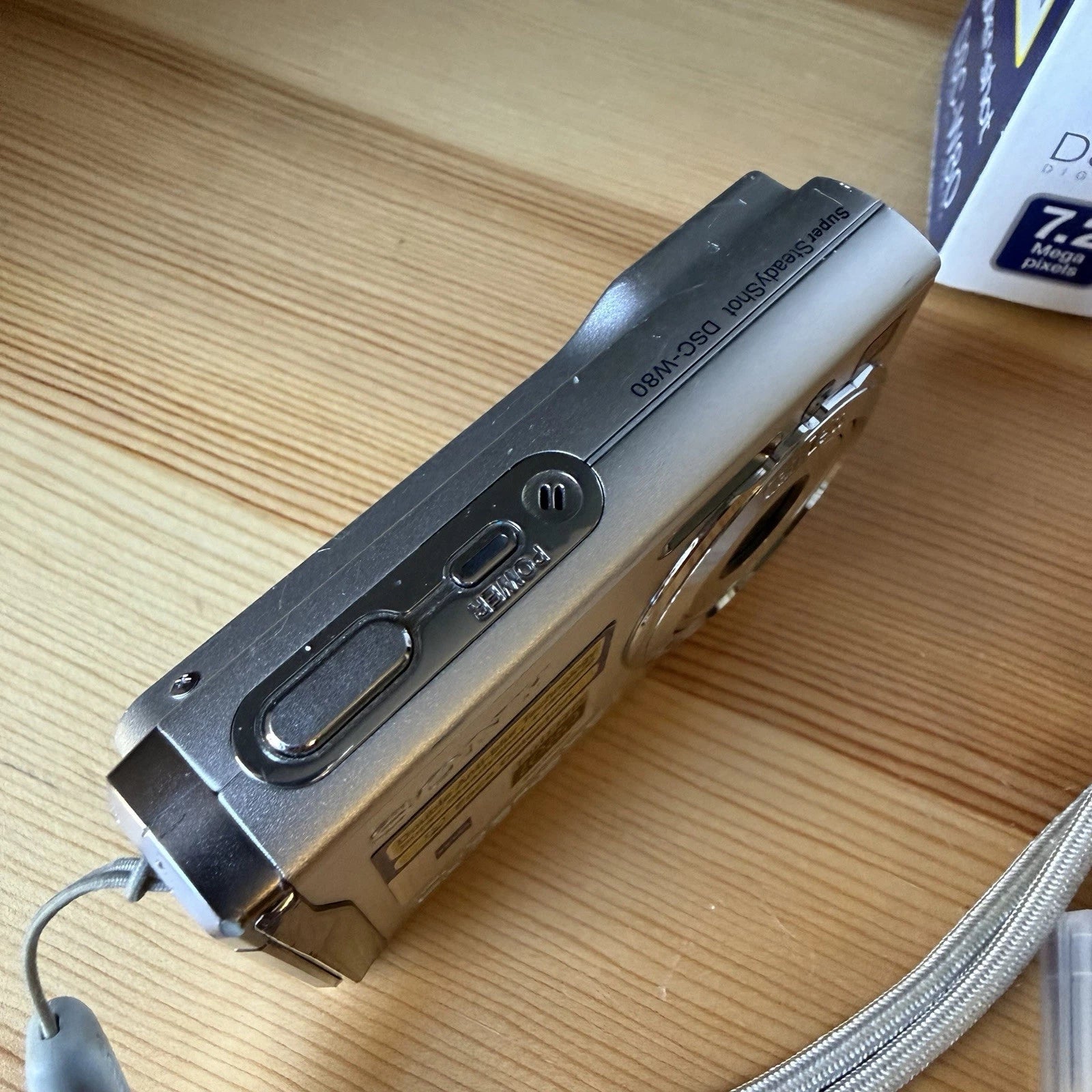 Sony Cybershot DSC-W8