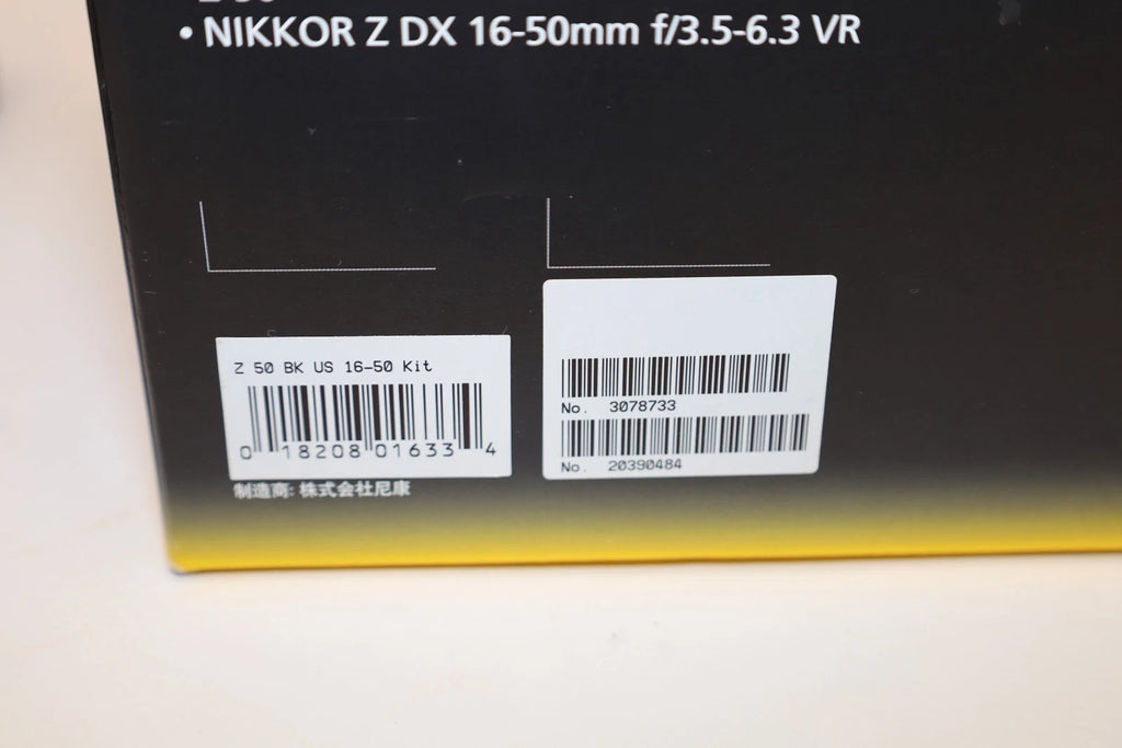 Nikon Z 50 con objetivo VR de 16-50 mm