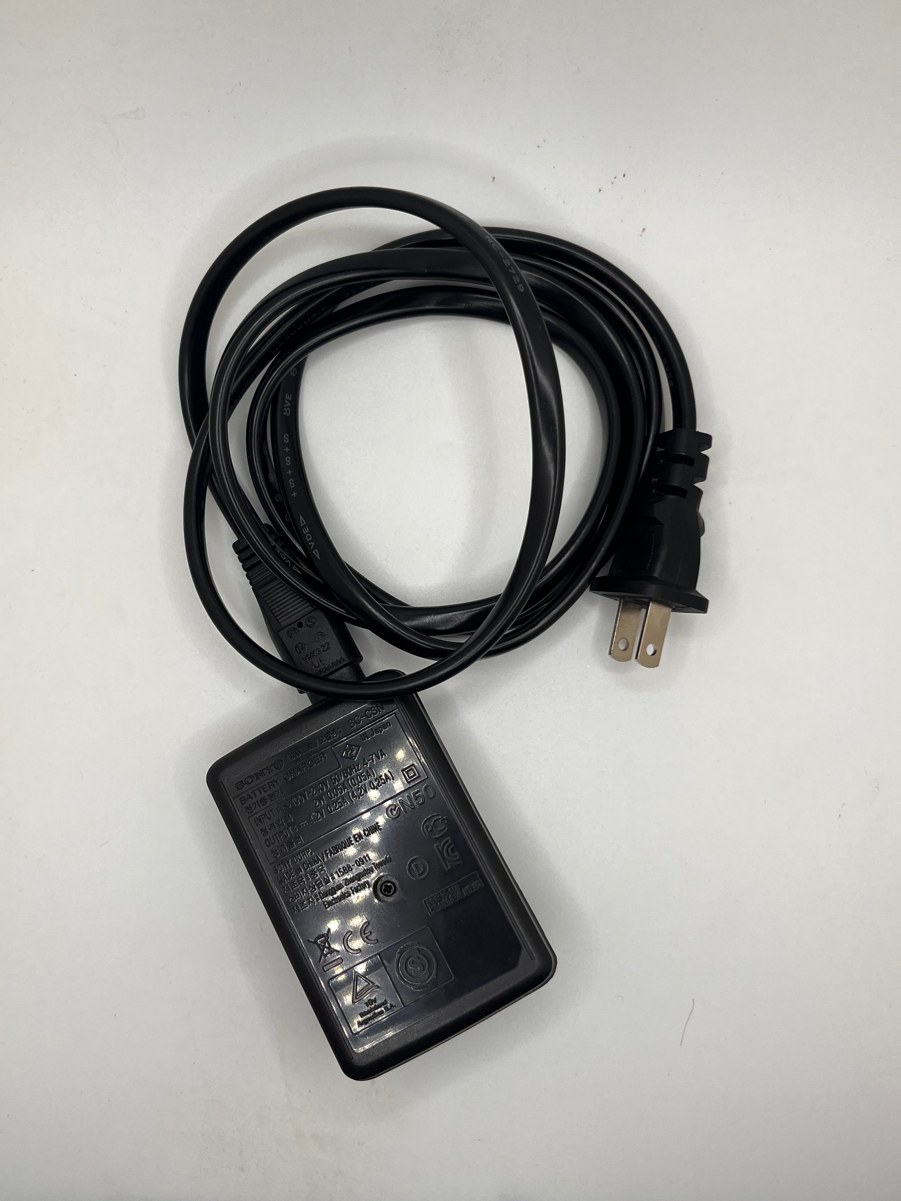 Cargador Sony BC-CSN